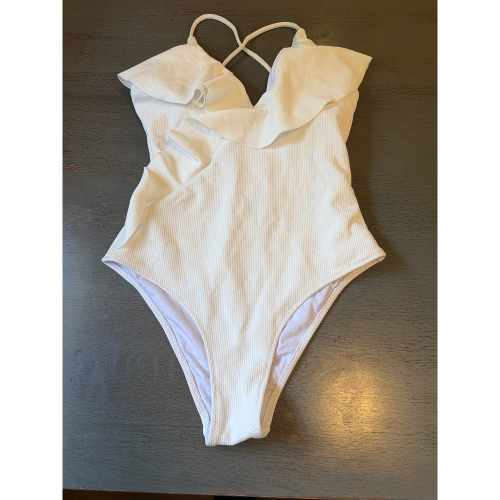 Cupshe White Ribbed Ruffle V-Neck One Piece Swimsuit Small
